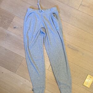 Alo sweatpants size S